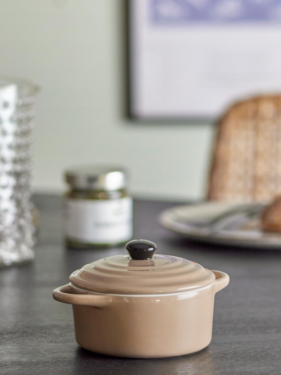 Beige Oven Dish w/lid 17cm