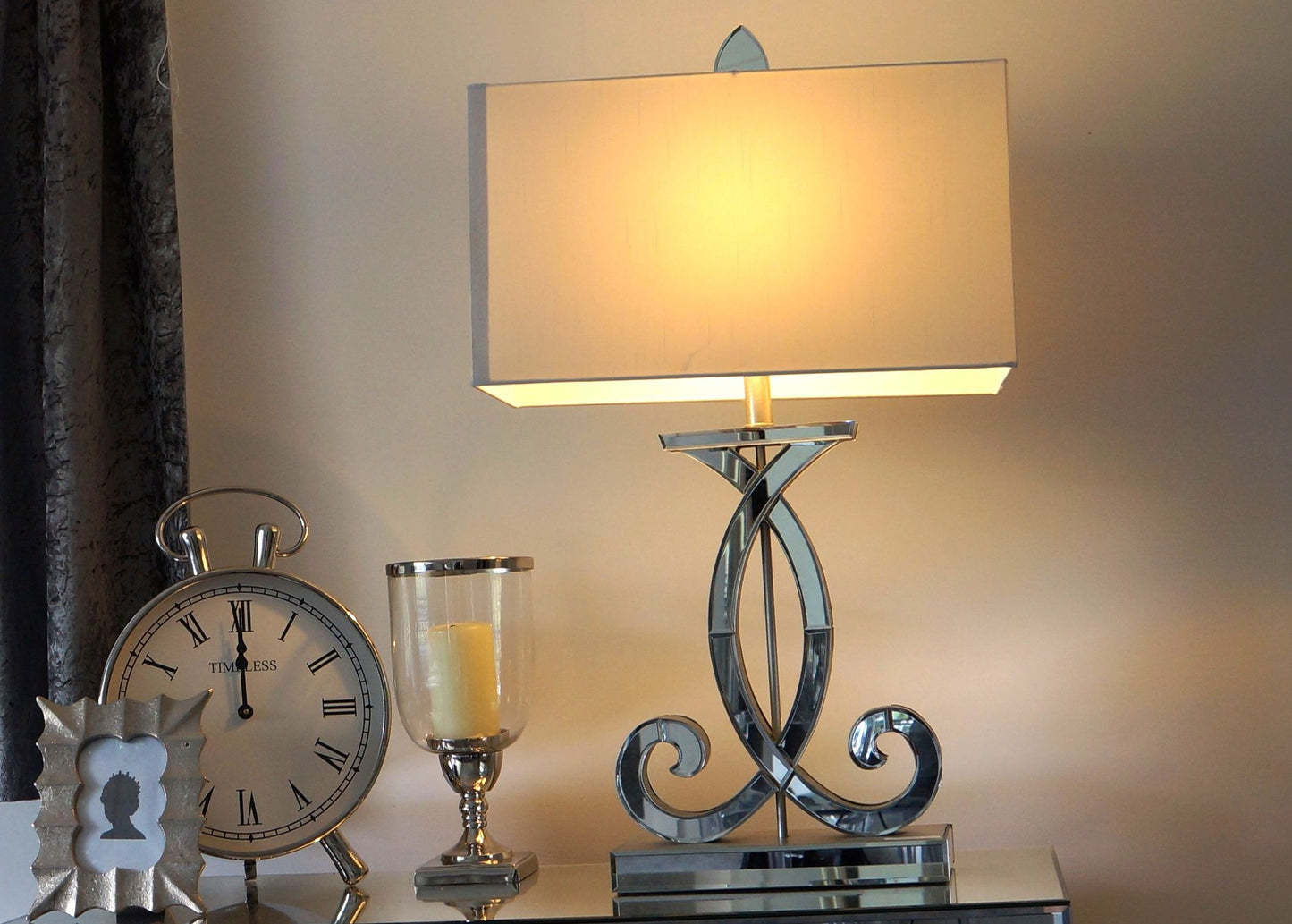 Curl Lamp with Rectangular Shade