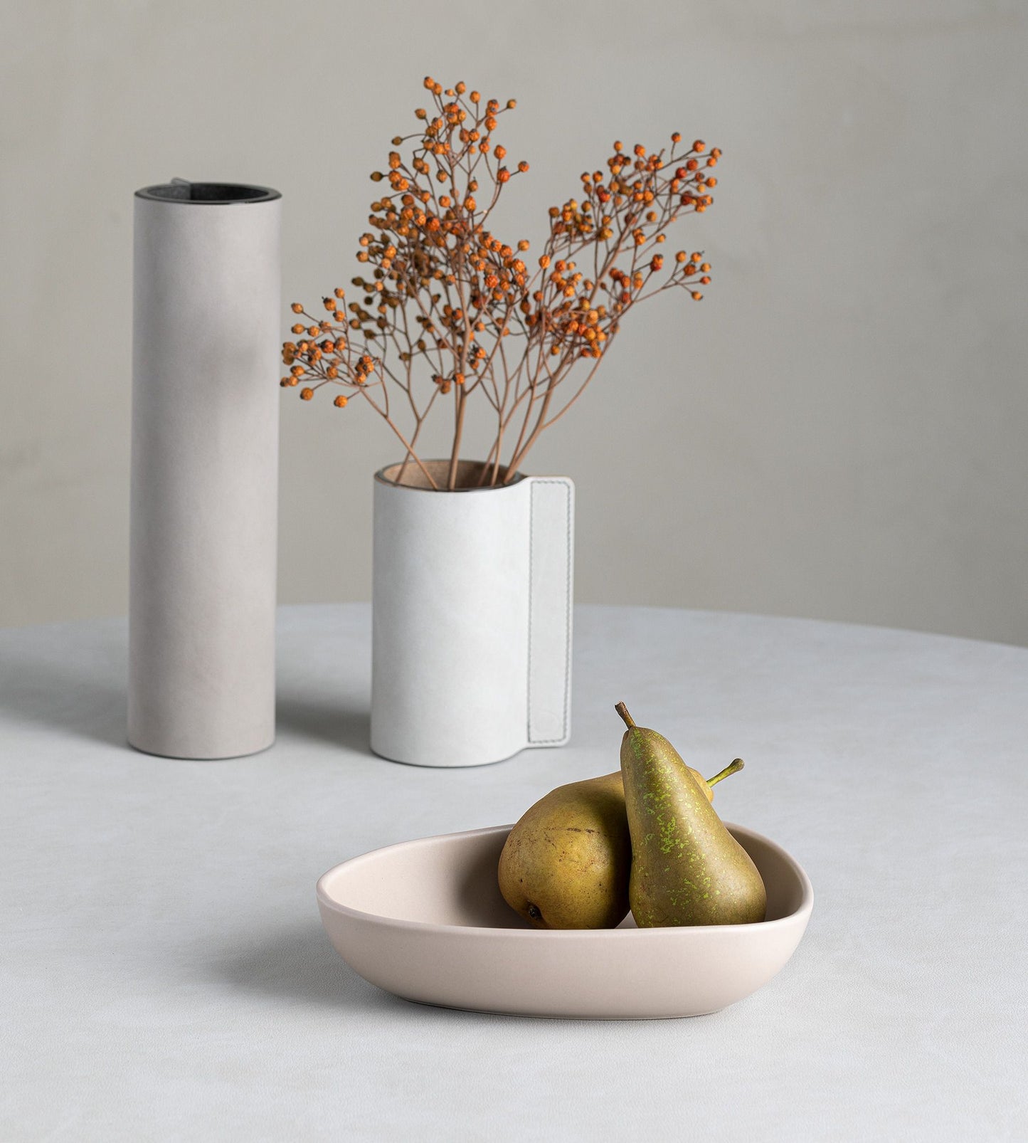 Stoneware Deep Curve Plate Sand 22cm