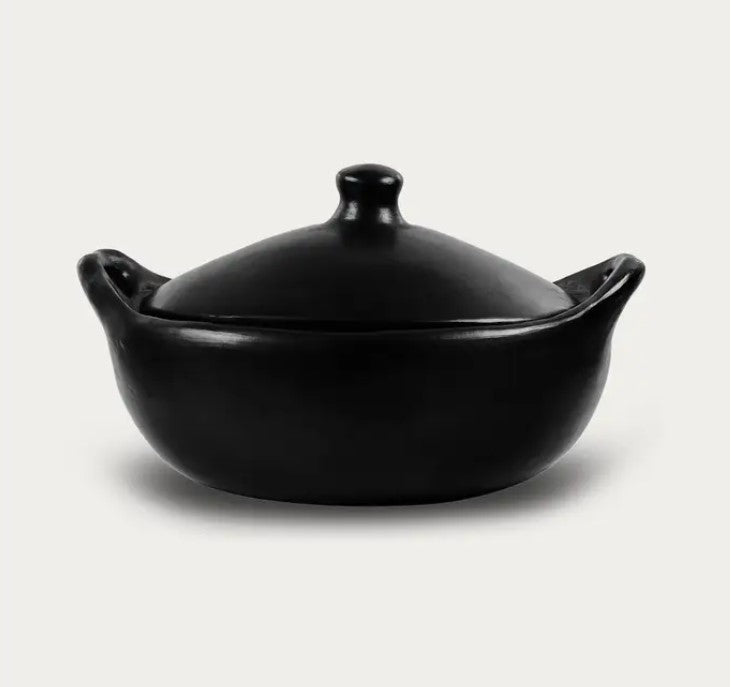 Black Clay Oval Cocotte 20cm